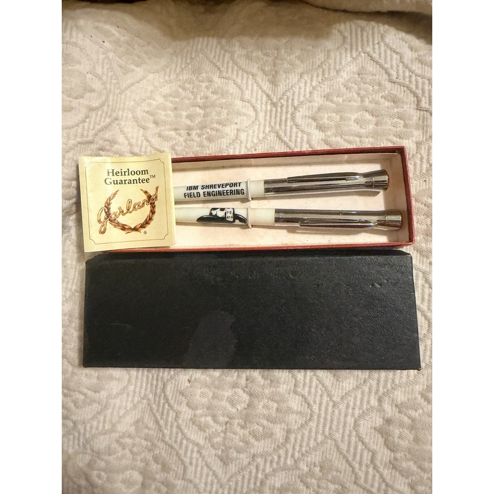 Vintage Garland pen and pencil  set manufactured in the USA